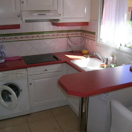 Holiday home - 5 Pers, 52 M2, 3/2 - Fr-1-781-29